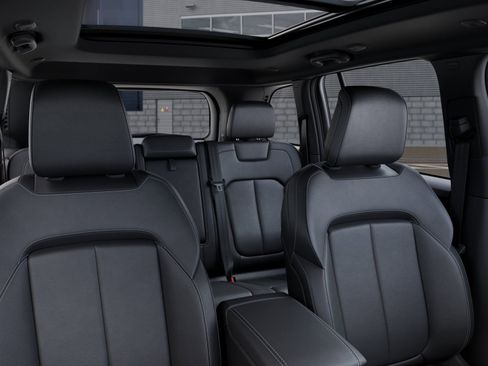 New 2026 Jeep Grand Cherokee Limited RWD image 26