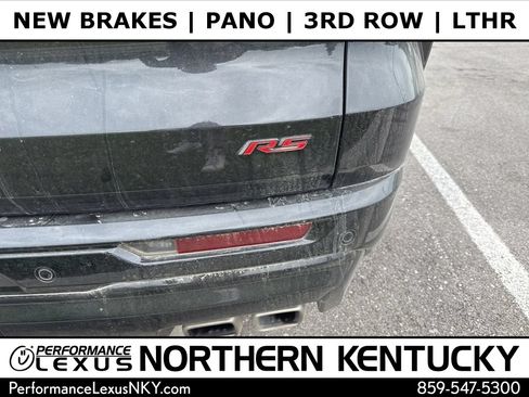 Used 2024 Chevrolet Traverse RS w/ LPO, Floor Liner Package AWD/4WD image 1