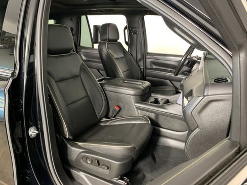 Used 2021 GMC Yukon SLT w/ SLT Luxury Plus Package image 42