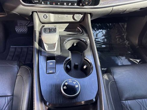 Used 2021 Nissan Rogue Platinum image 29