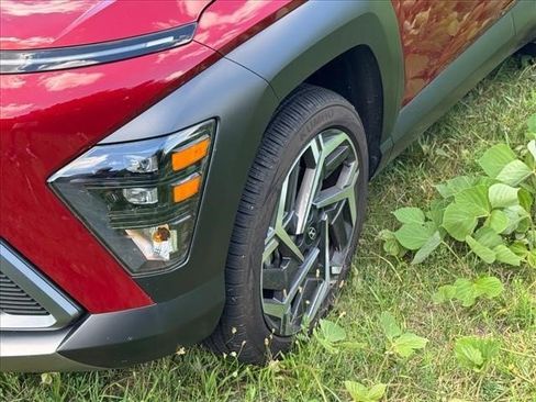 Certified 2026 Hyundai Kona SEL Premium AWD/4WD image 5