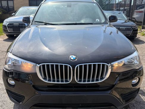 Used 2017 BMW X3 xDrive28i w/ Premium Package image 2
