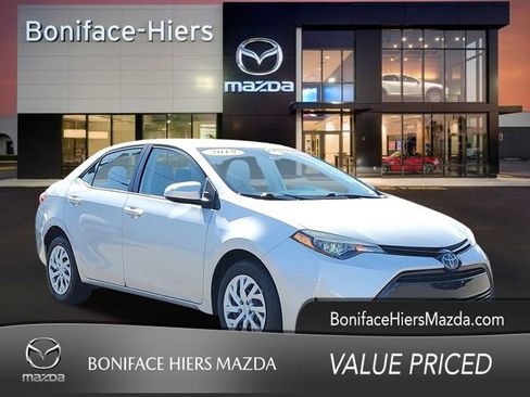 Used 2019 Toyota Corolla LE image 1