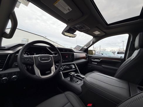Used 2025 GMC Sierra 1500 Denali image 17
