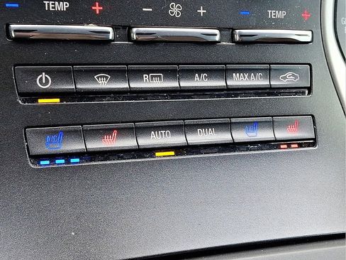 Used 2018 Lincoln MKX Reserve w/ Driver Assistance Package AWD/4WD image 28