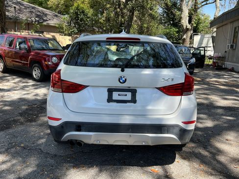 Used 2015 BMW X1 xDrive28i image 4