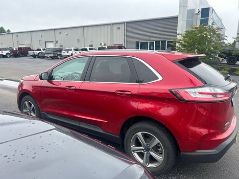 Used 2021 Ford Edge SEL w/ Convenience Package AWD/4WD image 5