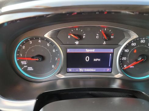 Used 2021 Chevrolet Traverse LT w/ LPO, Floor Liner Package AWD/4WD image 19