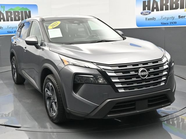 Used 2025 Nissan Rogue SV FWD image 3