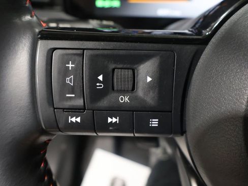 Used 2025 Nissan Kicks SR image 36