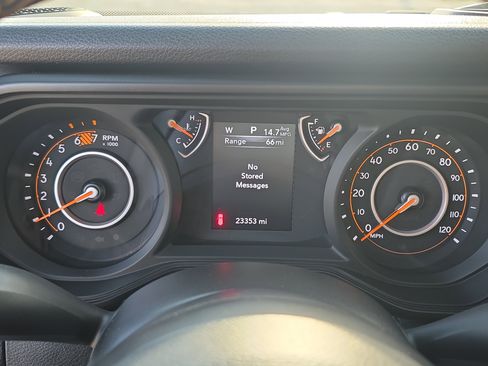 Used 2024 Jeep Wrangler Unlimited Sport AWD/4WD image 24