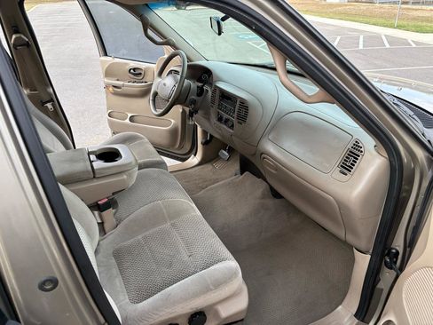 Used 2001 Ford F150 XLT image 59