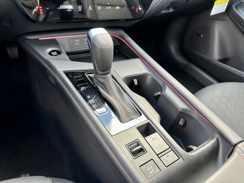 New 2026 Nissan Sentra SR w/ SR Premium Package FWD image 21