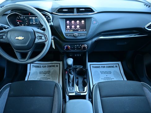 Used 2021 Chevrolet TrailBlazer LS image 14