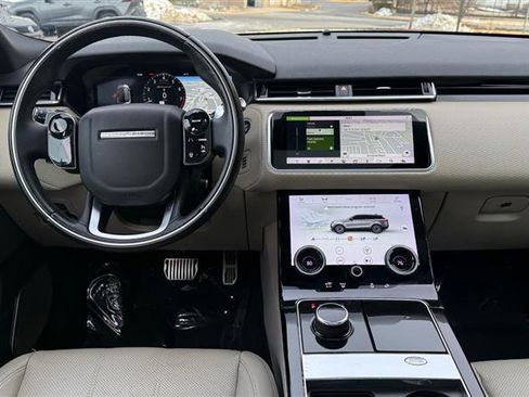 Used 2018 Land Rover Range Rover Velar R-Dynamic SE image 25