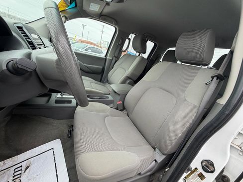 Used 2012 Nissan Frontier SV w/ SV Premium Utility Pkg image 20