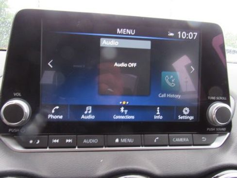 Used 2025 Nissan Sentra SV FWD image 20