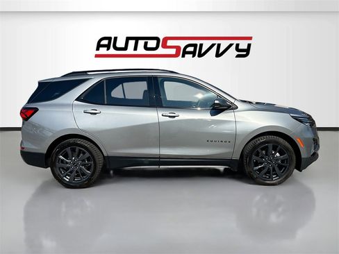 Used 2024 Chevrolet Equinox RS w/ LPO, Floor Liner Package image 8