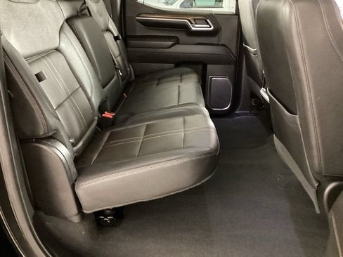 Used 2022 Chevrolet Silverado 1500 High Country w/ High Country Premium Package AWD/4WD image 27