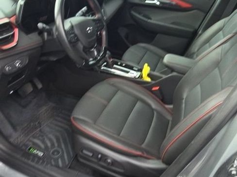 Certified 2025 Chevrolet TrailBlazer RS w/ Convenience Package FWD image 7