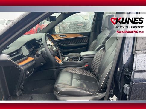 Used 2024 Jeep Grand Cherokee L Summit image 30