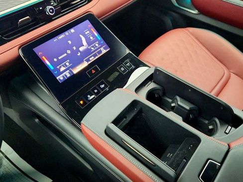 Used 2026 INFINITI QX80 Autograph w/ Premium Cargo Package image 17