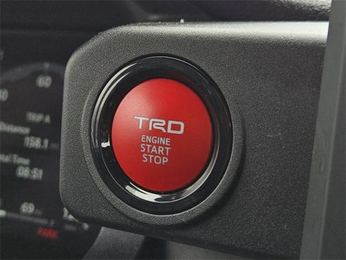 Certified 2025 Toyota 4Runner TRD Off-Road image 24