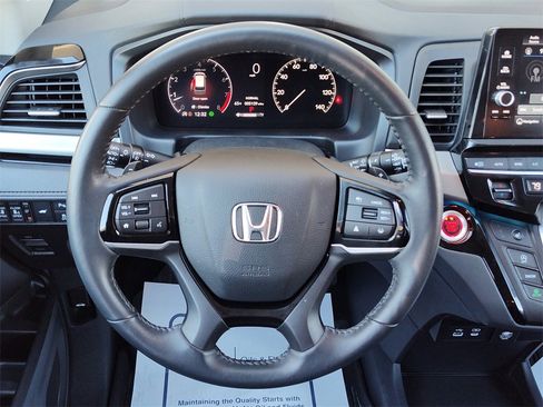 Certified 2025 Honda Odyssey Touring image 28