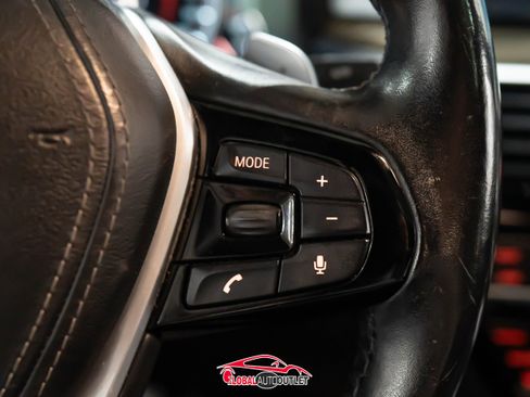 Used 2018 BMW 530e w/ Premium Package 2 image 25