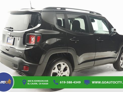Used 2022 Jeep Renegade Limited AWD/4WD image 6