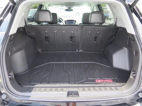 Used 2023 GMC Terrain SLT w/ Tech Package FWD image 25