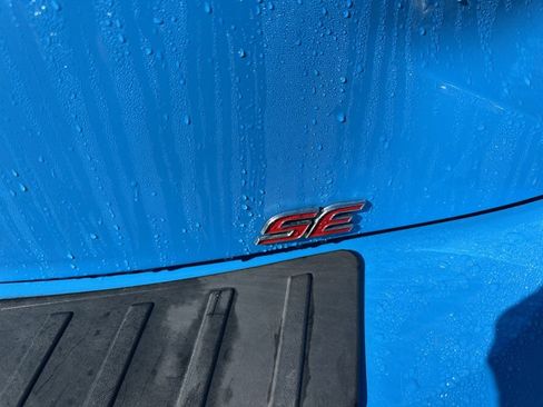 Used 2021 Toyota Corolla SE image 4