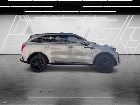Used 2022 Kia Sorento FWD image 5