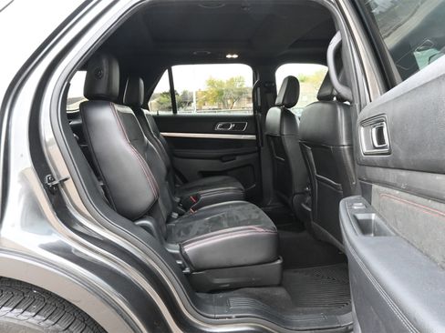 Used 2019 Ford Explorer XLT w/ Equipment Group 202A image 23