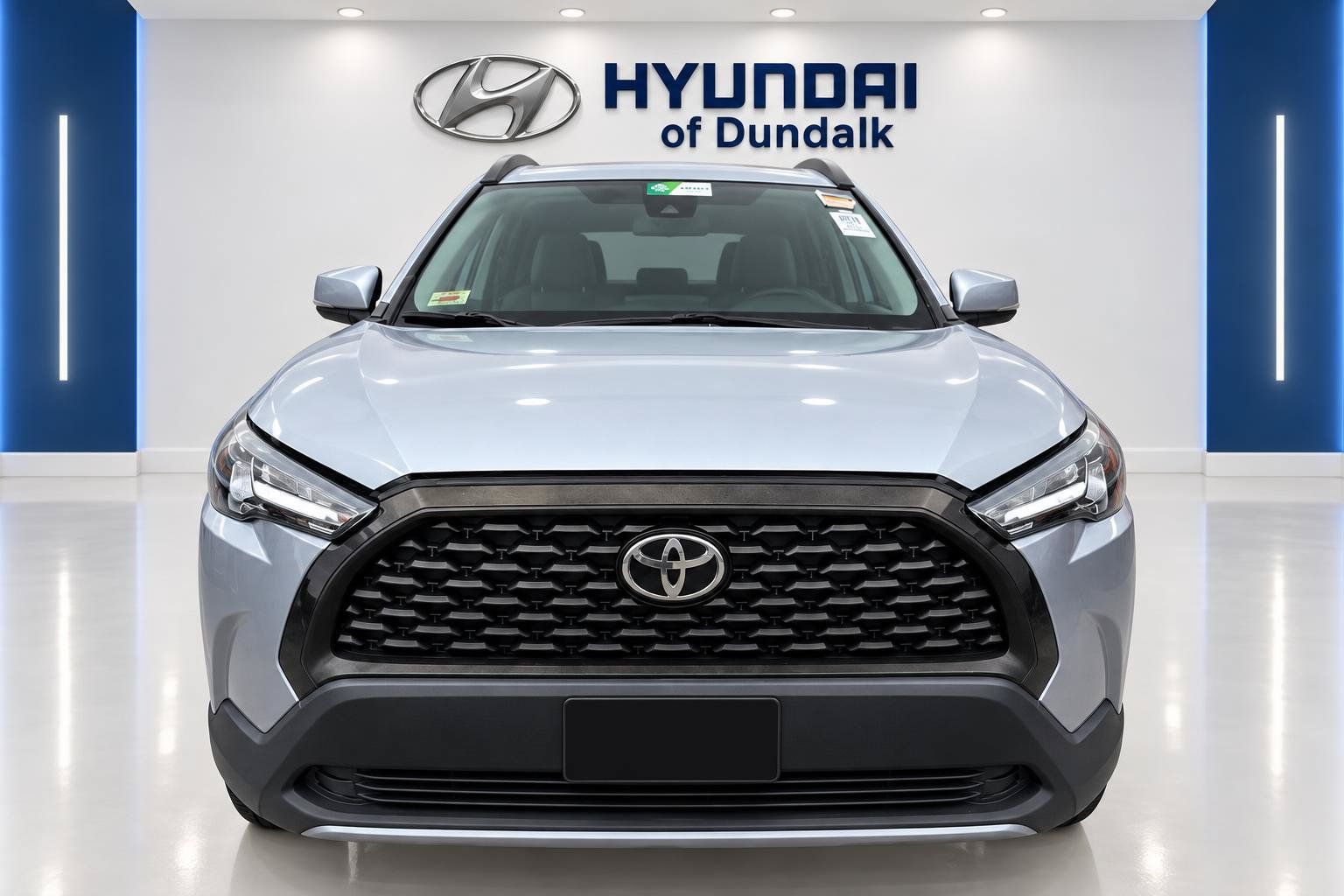 Used 2022 Toyota Corolla Cross LE AWD/4WD image 5
