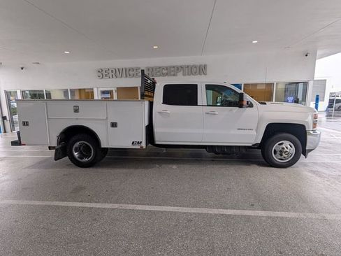 Used 2018 Chevrolet Silverado 3500 LT AWD/4WD image 8