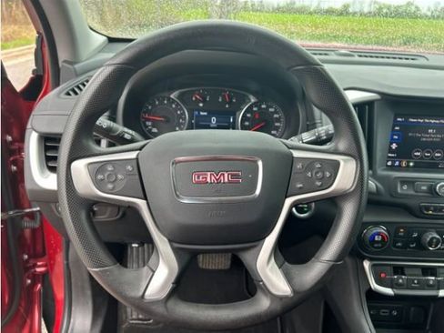 Used 2023 GMC Terrain SLE w/ Driver Convenience Package FWD image 6