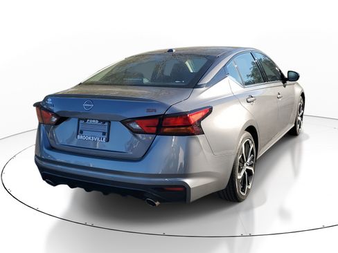 Used 2024 Nissan Altima 2.5 SR image 6