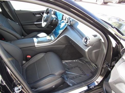 Certified 2022 Mercedes-Benz C 300 4MATIC Sedan image 17
