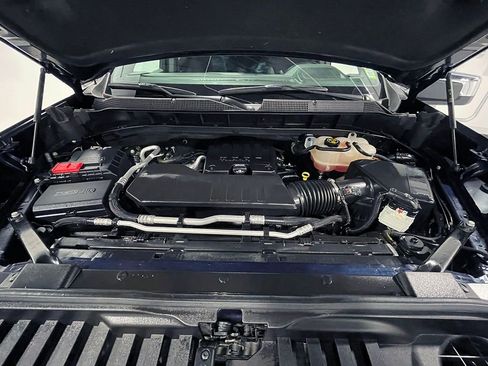 Used 2023 Chevrolet Silverado 1500 LT image 39
