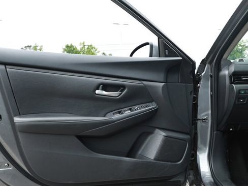Used 2024 Nissan Sentra SV FWD image 21
