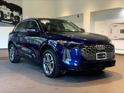 Used 2025 Audi Q5 Premium w/ Convenience Package