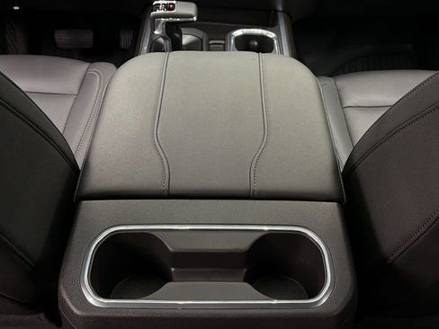 Used 2025 Chevrolet Silverado 1500 RST w/ Convenience Package II AWD/4WD image 38