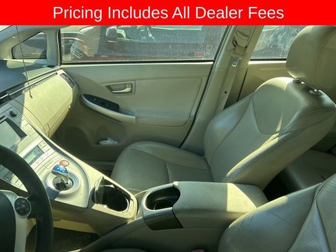 Used 2013 Toyota Prius Three FWD image 9