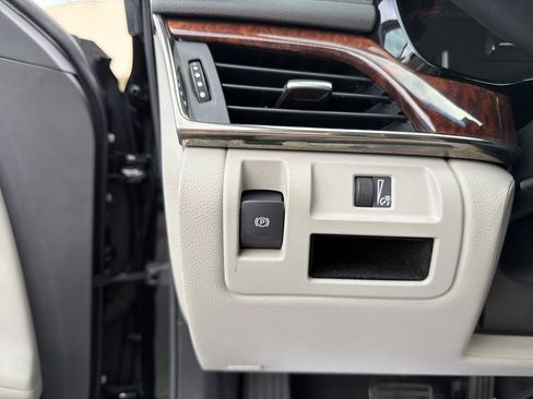 Used 2018 Cadillac CTS Sedan image 11