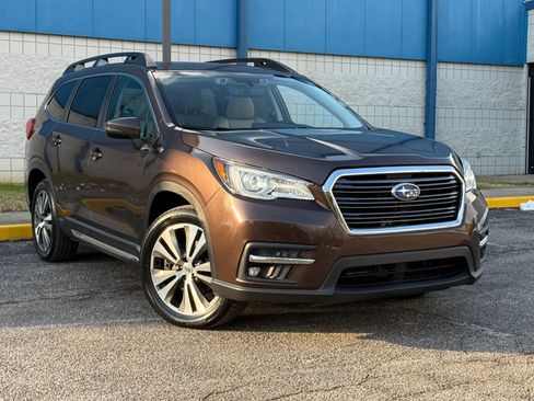 Used 2019 Subaru Ascent Limited image 3