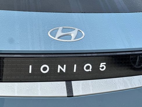 Used 2024 Hyundai Ioniq 5 SEL image 28