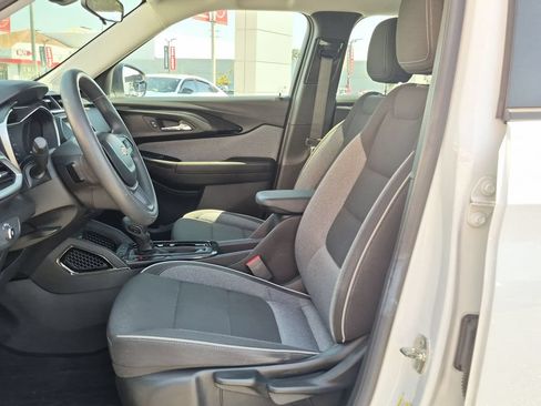 Used 2023 Chevrolet TrailBlazer LS FWD image 15