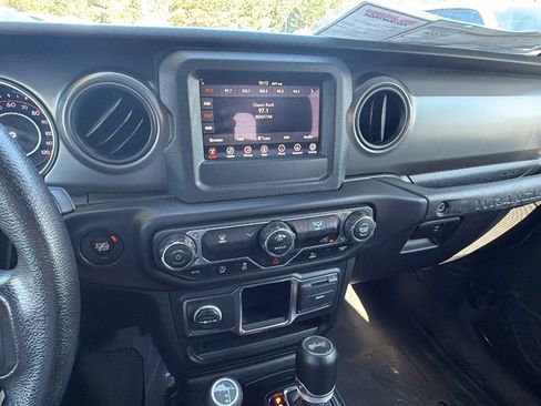 Used 2023 Jeep Wrangler Sport AWD/4WD image 27