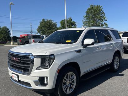Used 2024 GMC Yukon SLT w/ SLT Luxury Package